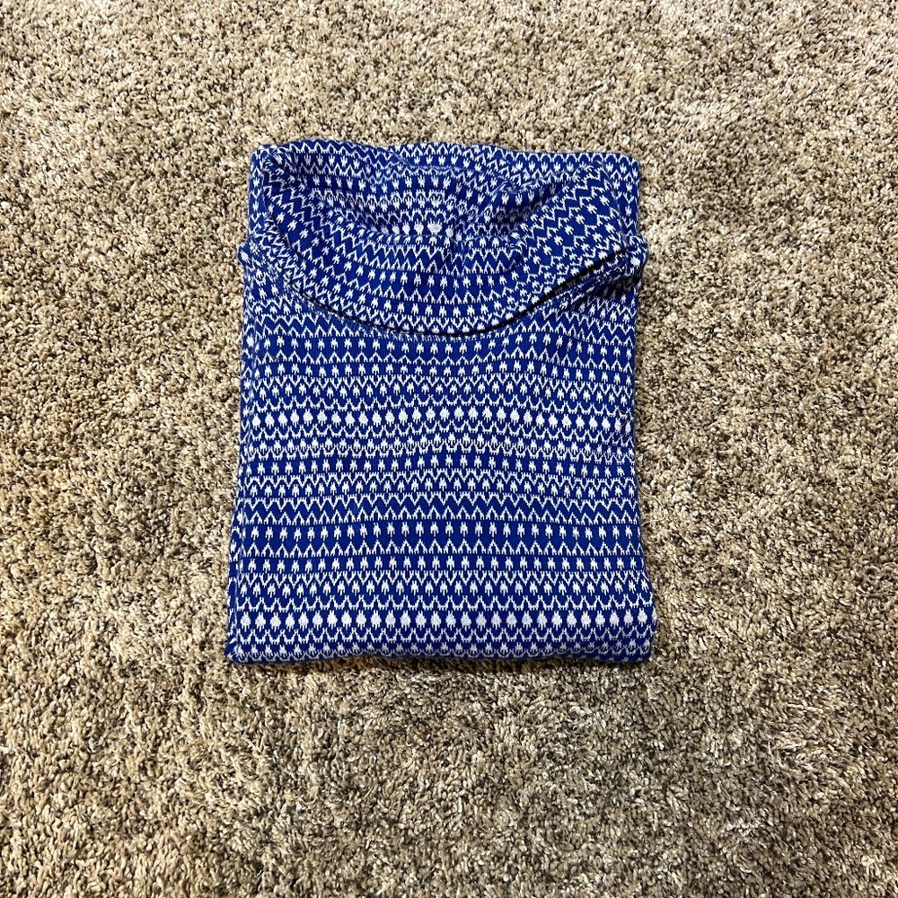 TALBOTS BLUE/WHITE PRINT TURTLE NECK TOP